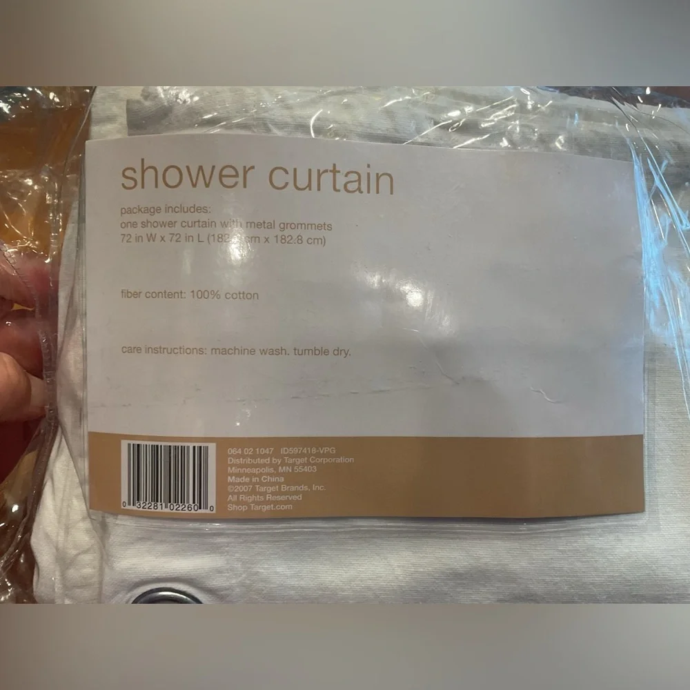 WHITE COTTON SHOWER CURTAIN WITH GROMMETS 2007 ROOM ESSENTIALS THICK 100% COTTON